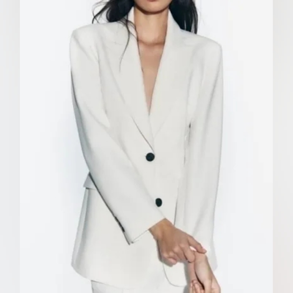 Zara Fitted Shoulder Pad Blazer Oyster White  Sz XS Nwt